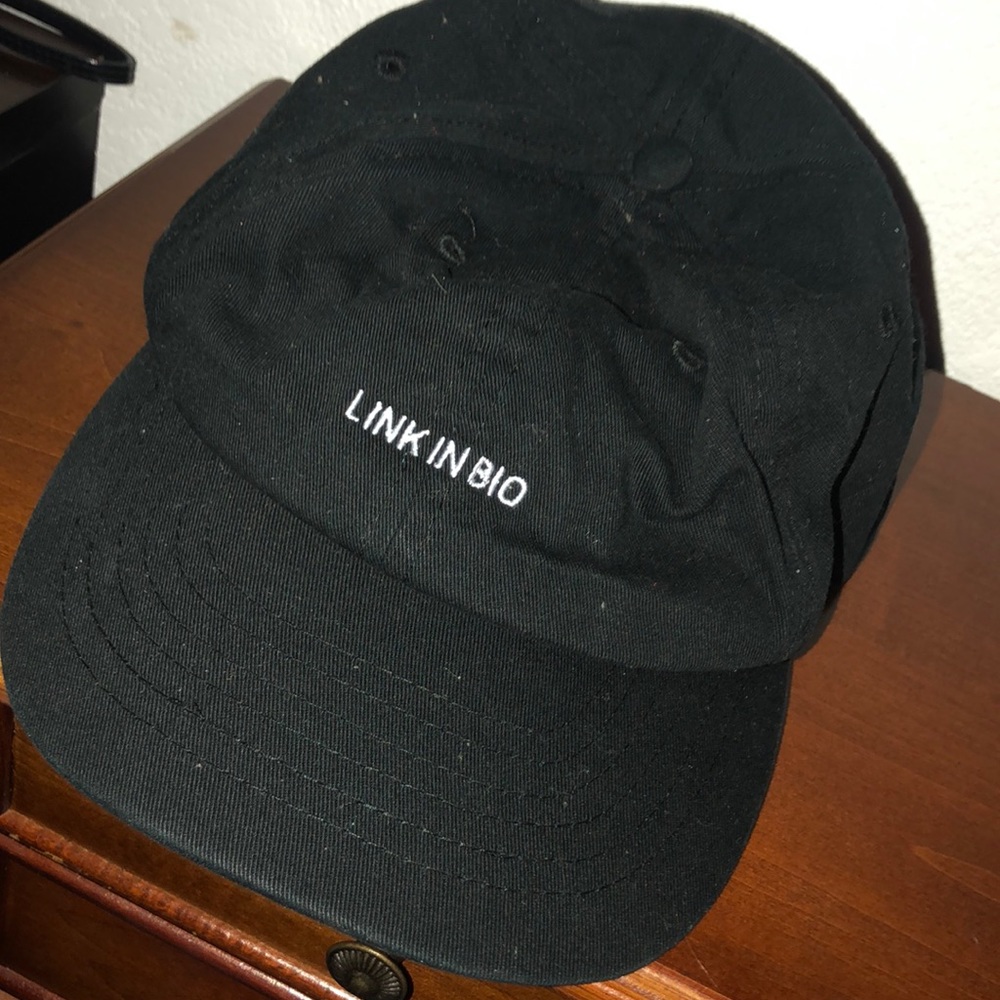 Bio hat
